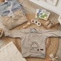 BUZO CUADRITOS C/ ESTAMPA BEBE BROCHE 