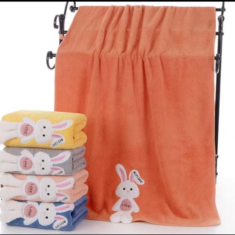 TOALLONLISA , BORD. CONEJO LOVE TOWEL