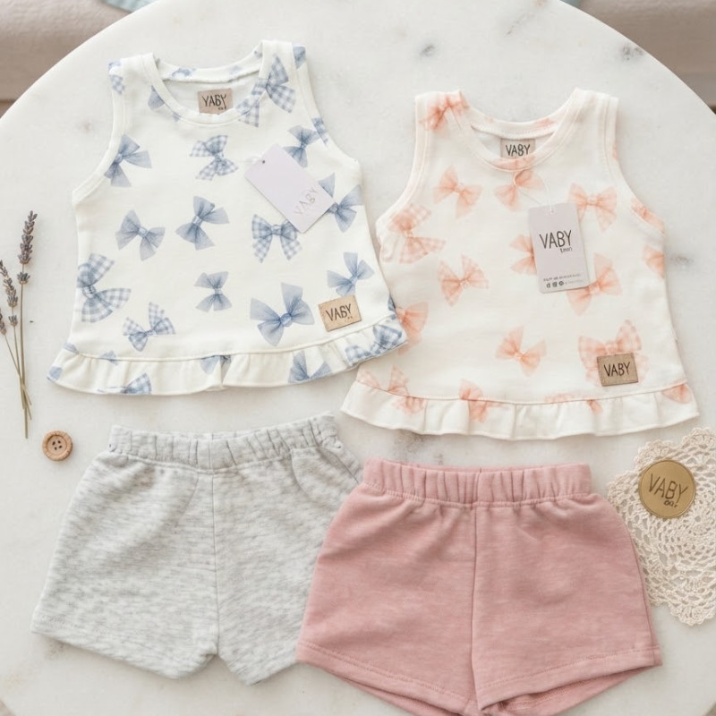 CONJUNTO BEBA MUSCULOSA ESTAMPADA C/ VUELO + SHORT LISO T.3/6 A 12/18
